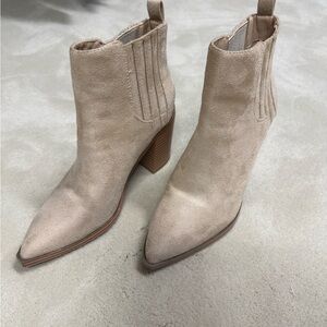 Amazon Essentials Beige Ankle Booties